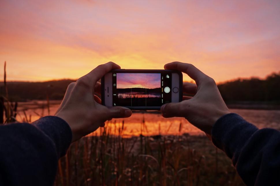 Why your sunset photos look bad